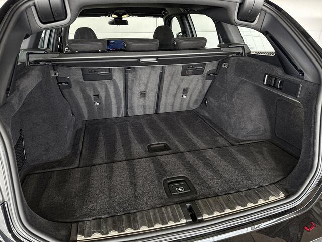 BMW 3-SERIE Touring 330i xDrive