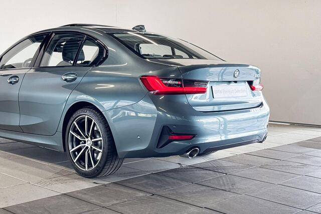 BMW 3-SERIE Sedan 330e Innovatiepakket Model Sport Line Aut.