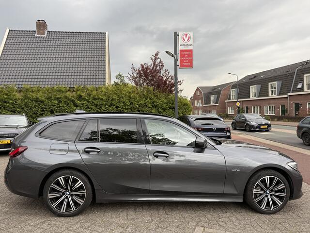 BMW 3-SERIE Touring 330e Business Edition Plus Trekhaak | 18inch | Navi+