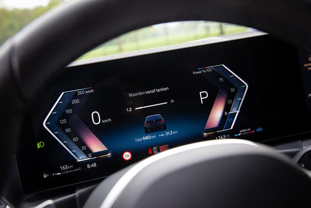 BMW 3-SERIE Touring 330i M-Sport Schakelflippers, Isofix, Apple Carplay, M-sportpakket