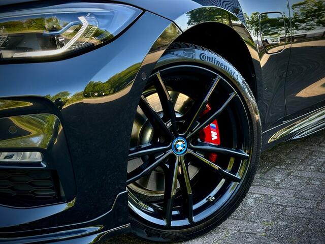 BMW 3-SERIE 330e xDrive M-PERFORMANCE LASER|DAK|360|HUD|MEMORY