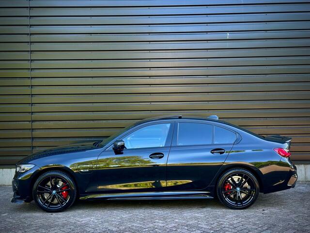 BMW 3-SERIE 330e xDrive M-PERFORMANCE LASER|DAK|360|HUD|MEMORY