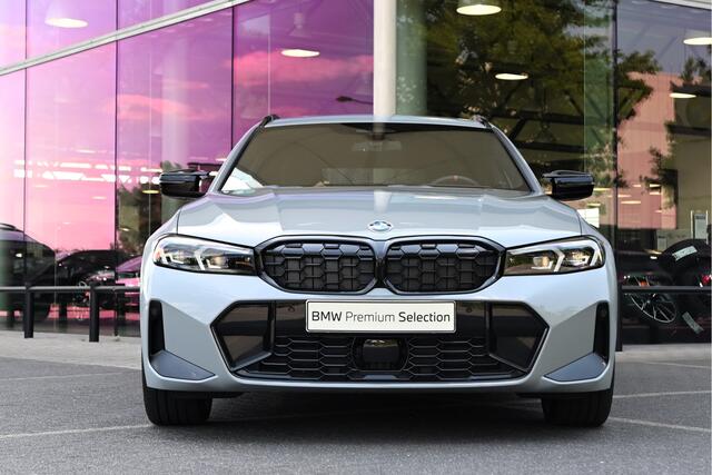BMW 3-SERIE Touring M340d xDrive High Executive Automaat / Panoramadak / Trekhaak / Sportstoelen / M Adaptief onderstel / Comfort Access / Adaptieve LED / Parking Assistant Plus