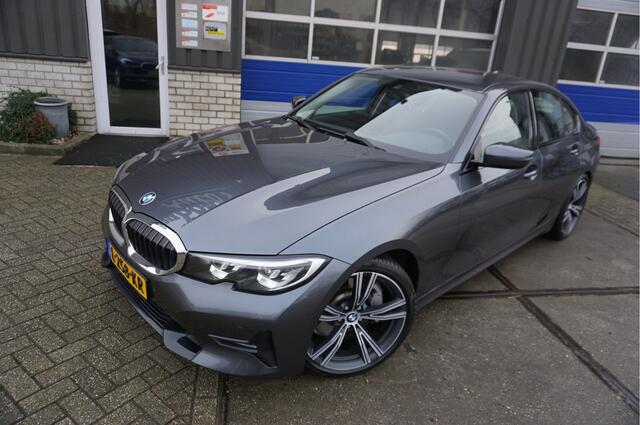 BMW 3-SERIE 330i High Executive Automaat
