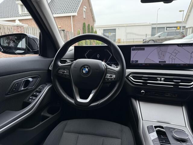 BMW 3-SERIE Touring 2.0 318i Org NL Widescreen display