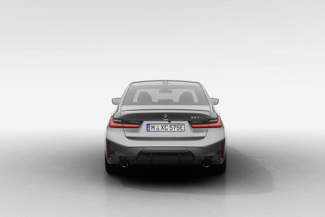 BMW 3-SERIE Sedan 330e | M Sport Pro | Comfort Pack | Harman-Kardon Sound System | Active Cruise Control