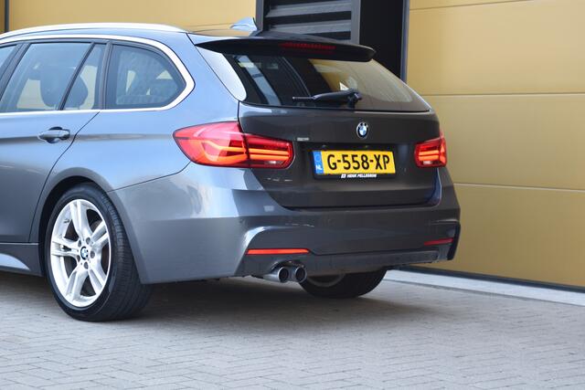 BMW 3-SERIE Touring 320i High Executive * M Sportpakket * Leder * LED * Stoelverwarming * Navigatie Professional *