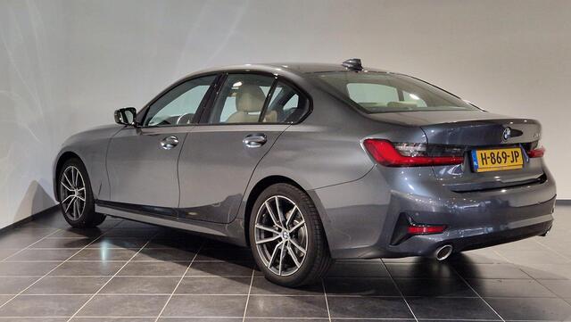 BMW 3-SERIE 320i High Executive Edition | 18 inch | Sportline | Harman Kardon