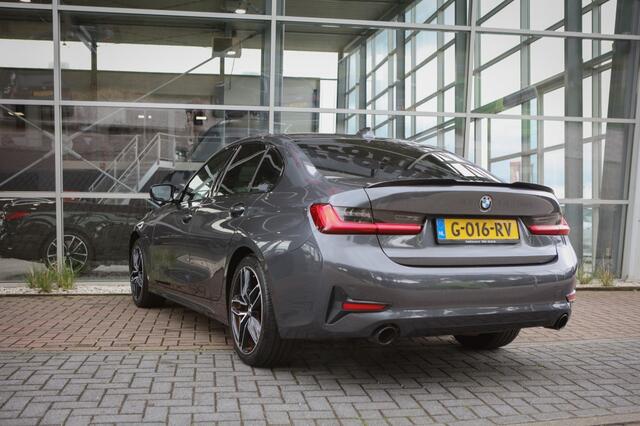 BMW 3-SERIE 320i High Executive