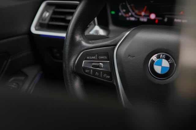 BMW 3-SERIE 320i High Executive