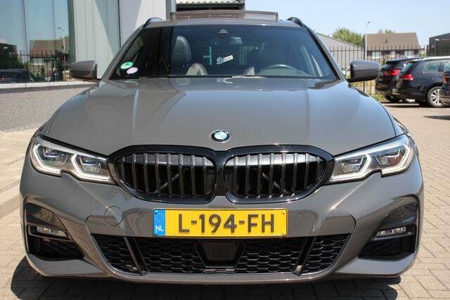 BMW 3-SERIE Touring 320i High Executive M Pakket | Pano | Laser | Leder