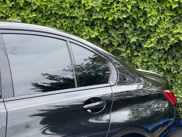 BMW 3-SERIE 320e | M-Sport Pro | 19'' M-Performance | M Adaptief onderstel