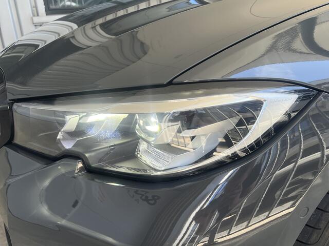 BMW 3-SERIE 320e High Executive Hybride | M-SPORT | CAMERA | NAVI | CARPLAY / ANDROID | PDC V+A | CRUISE CONTROL | CLIMATE CONTROL | LMV 18'' | STOELVERWARMING | LED | BLUETOOTH