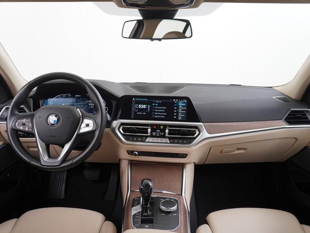 BMW 3-SERIE 330e 293PK Autom.8 Leder+Verwarmd+Elektr. Apple Carplay Android Auto Trekhaak Camera Adap.Cruise DAB+ Led Laserlicht Live cockpit pro Luxury line HiFi System Harman Kardon® PDC Regen- en lichtsensor Business Edition Plus Keyless Rijstrooksensor Audio Medi