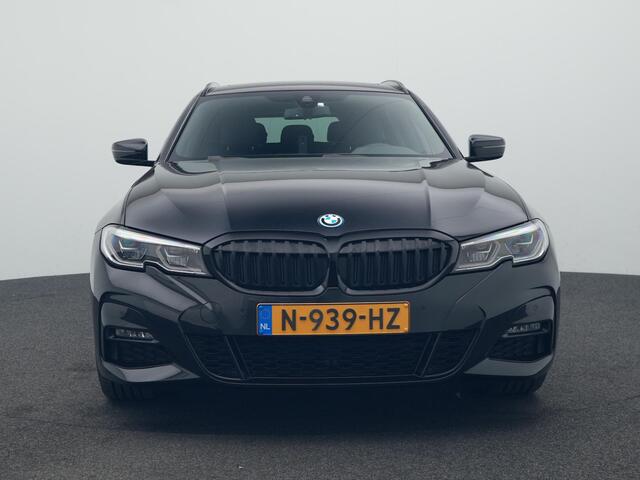 BMW 3-SERIE Touring 320e High Executive automaat | Laser LED koplampen | M Sport | Panorama dak | lederen bekleding | elektrisch wegklapbare trekhaak
