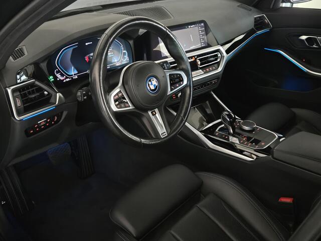 BMW 3-SERIE Touring 320e SPORTLINE | SPORTSTOELEN | LEDER | 18 INCH LM VELGEN |