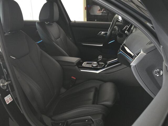 BMW 3-SERIE Touring 320e SPORTLINE | SPORTSTOELEN | LEDER | 18 INCH LM VELGEN |