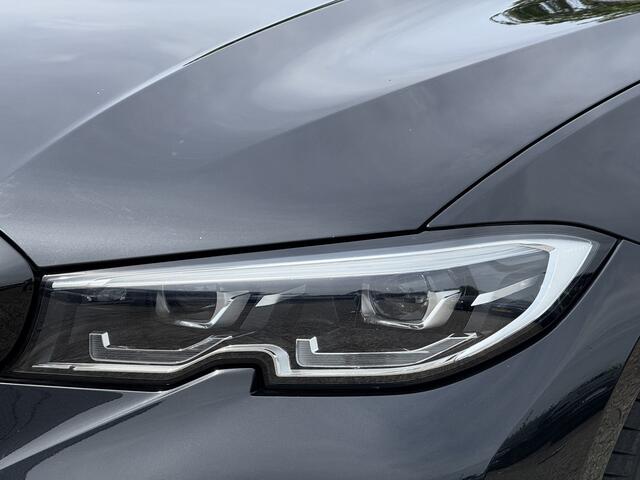BMW 3-SERIE 330e | M-Sport | 18'' | Camera | Getint Glas | HiFi