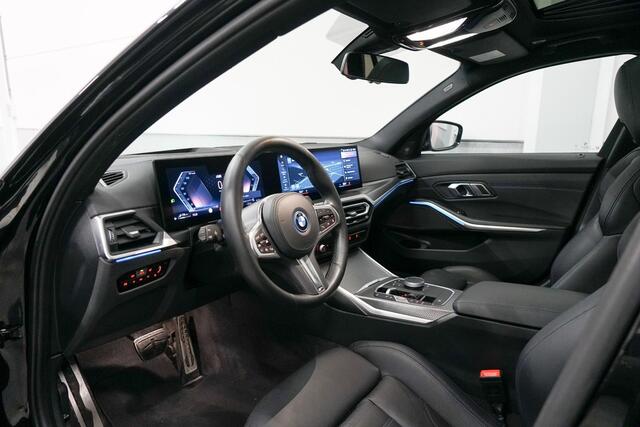 BMW 3-SERIE Touring 330e M-Sport | M-Stoelen | Panoramadak | Adapt. Cruise Control | Head Up