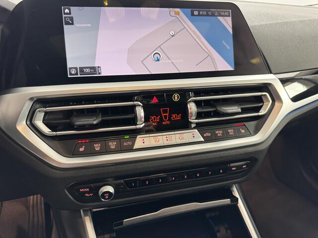 BMW 3-SERIE Touring 330e Sport-line / Pano / Leder / Camera