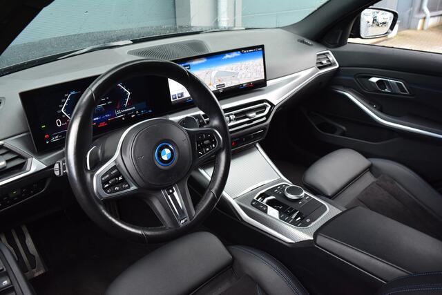 BMW 3-SERIE Touring 330e M-Sport | Led | ACC | Camera |