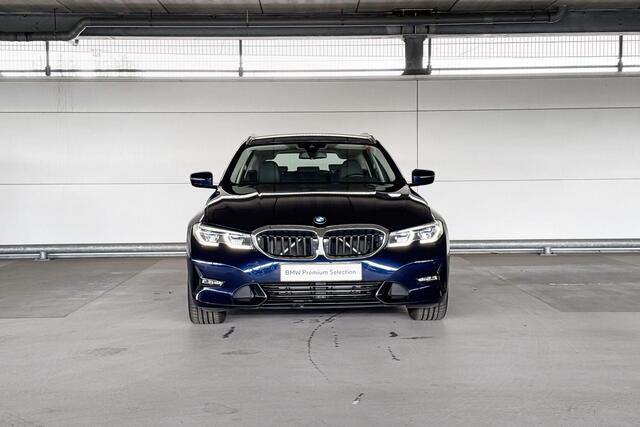 BMW 3-SERIE Touring 318i Business Edition Plus