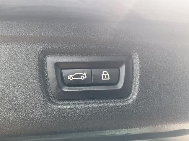 BMW 3-SERIE Touring 318d High Executive Harman/Kardon Leder Carplay Led Facelift NL-Auto!