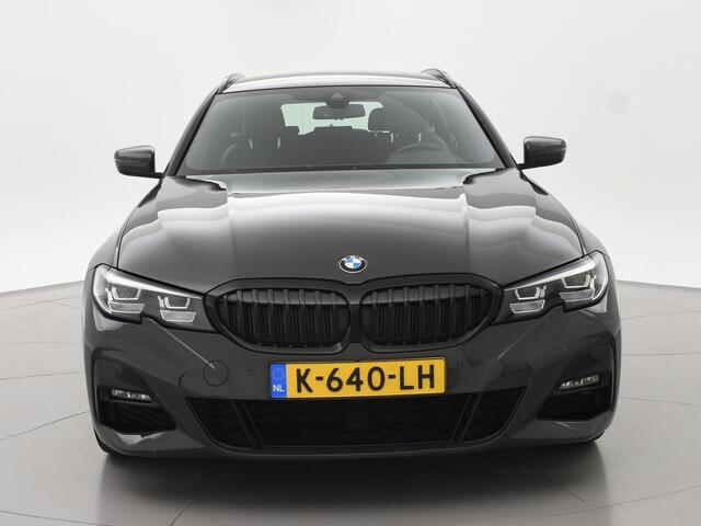 BMW 3-SERIE Touring 318i AUT. M-SPORT DRAVITGRAU + SPORTSTOELEN | CAMERA | MEMORY | HIFI | SFEERVERLICHTING | CARPLAY