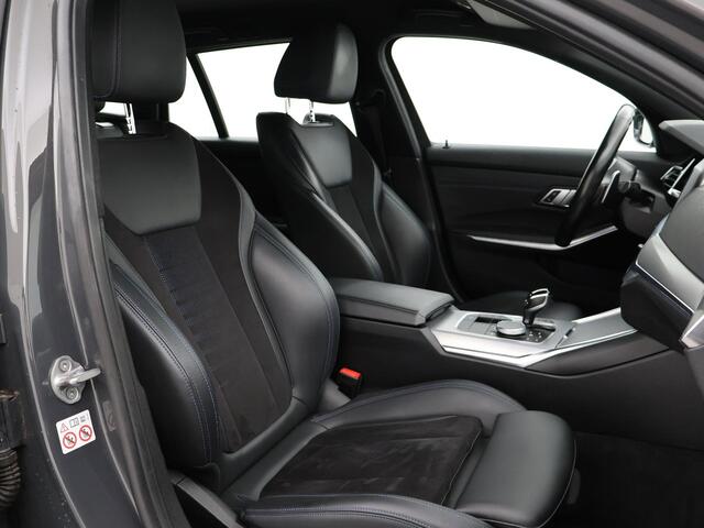 BMW 3-SERIE Touring 318i AUT. M-SPORT DRAVITGRAU + SPORTSTOELEN | CAMERA | MEMORY | HIFI | SFEERVERLICHTING | CARPLAY