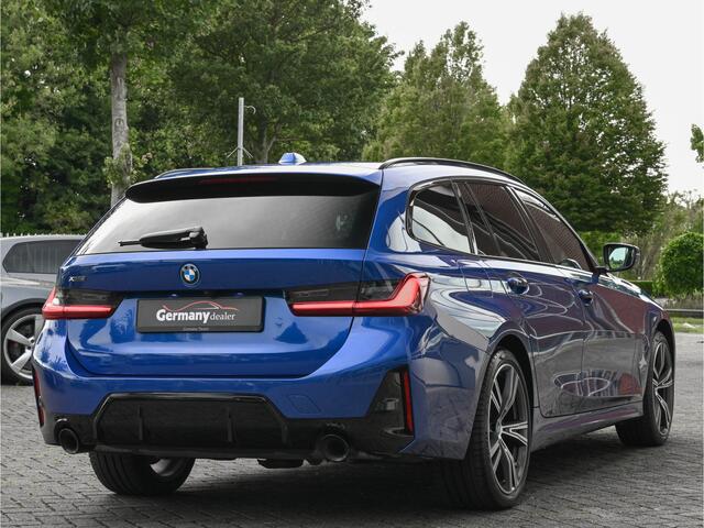 BMW 3-SERIE Touring 330e xDrive 292pk M-Sport-Pro Pano HUD E-Zetels ACC M-Rem Widescreen Hifi VOL!