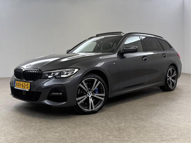 BMW 3-SERIE 330e xDrive Touring M-Sport 259PK | Pano | LED | Harman Kardon Audio | Trekhaak | Adaptive cruise Sfeer Virtual 19"LMV Carplay Clima Navi PDC