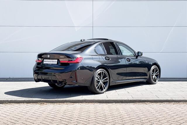 BMW 3-SERIE Sedan 318i