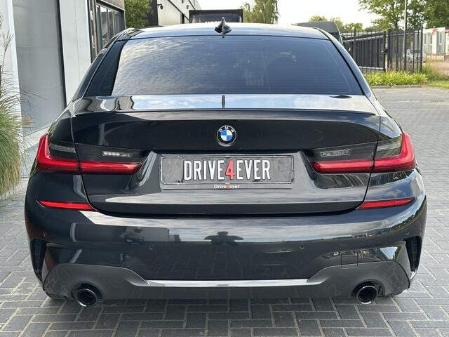 BMW 3-SERIE 330i M PACK M2020 PANO NAVI SPORTVELGEN CLIMATE PDC