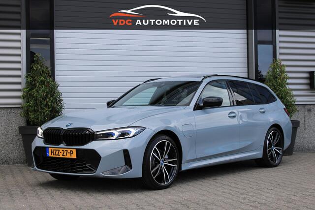 BMW 3-SERIE Touring 330e xDrive Touring M Sport Facelift | Pano | Trekhaak | Laser LED | Shadowline | Comfort Access | Sfeerverlichting | Brooklyn Grau | BTW