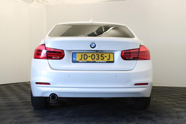 BMW 3-SERIE 316d Corporate Lease Essential |Navi|