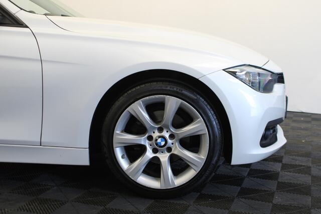 BMW 3-SERIE 316d Corporate Lease Essential |Navi|