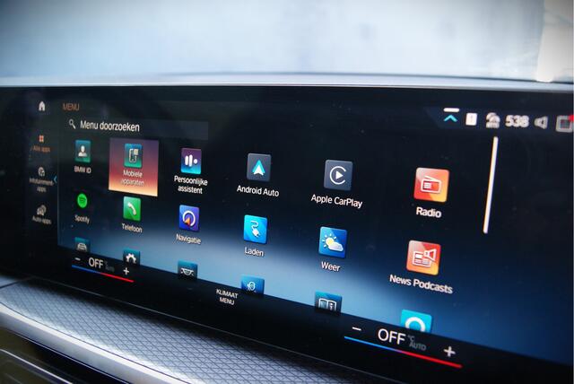 BMW 3-SERIE Touring 330e 292PK Lci M-Sport Shadow Widescreen/ACC/Camera/19Inch