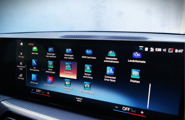 BMW 3-SERIE Touring 330e 292PK Lci M-Sport Shadow Widescreen/ACC/Camera/19Inch