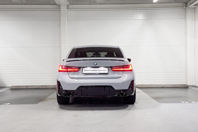 BMW 3-SERIE Sedan 330i xDrive | M-Sport | M-Performance Parts | Comfort Pack | Harman/Kardon | Comfort Access