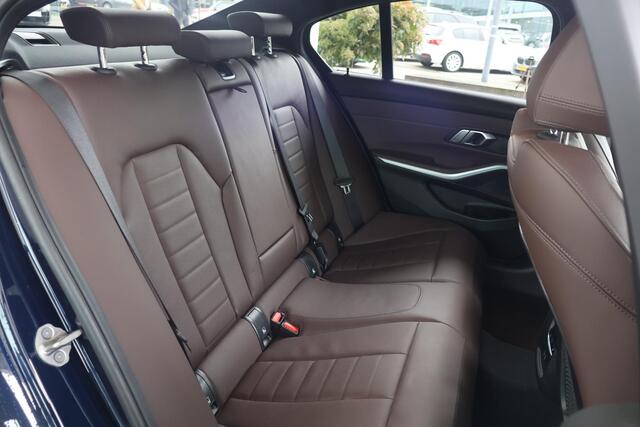 BMW 3-SERIE Sedan 330e Driving Assistant | Entertainment Pack | Parking Pack | Elektr. Trekhaak