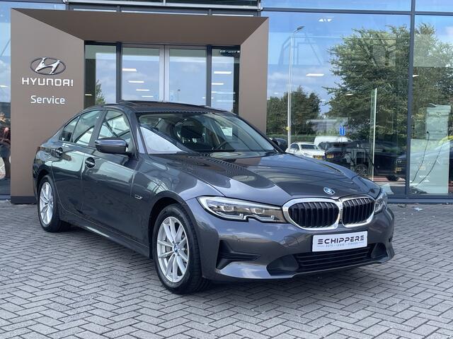 BMW 3-SERIE 330e | LED | 360° camera | Schuif-kanteldak | Laser LED-koplampen