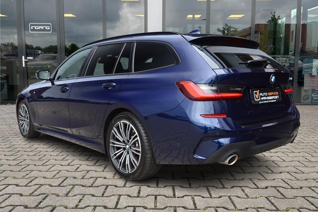 BMW 3-SERIE Touring 330e M-Sport | Pano | Camera | Trekhaak |
