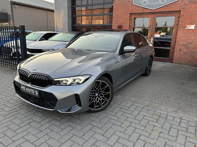 BMW 3-SERIE 318i | Pano | M Sport | LED | Stoelverwarming | Navigatie en meer!