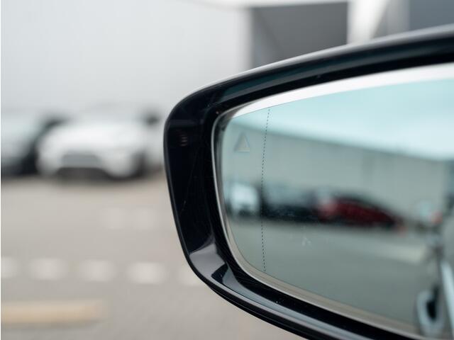 BMW 3-SERIE Touring M340i xDrive | Laser | 360 Camera | Trekhaak | Harman/Kardon | Head Up | Dodehoek sensoren | Prijs Rijklaar!!