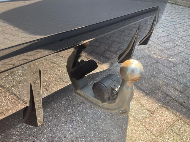 BMW 3-SERIE 330e xDrive Nieuwstaat Open dak Harman/kordon Elec. t-haak Sportstoelen Headup