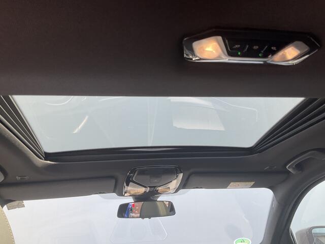 BMW 3-SERIE 330e xDrive Nieuwstaat Open dak Harman/kordon Elec. t-haak Sportstoelen Headup