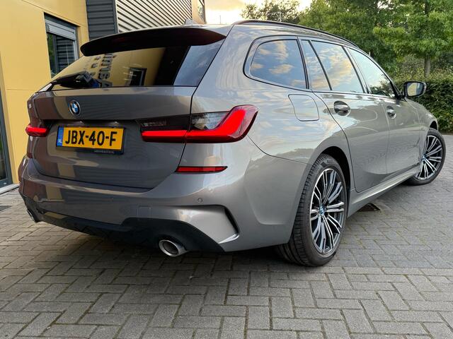 BMW 3-SERIE 330e Touring M-Sport