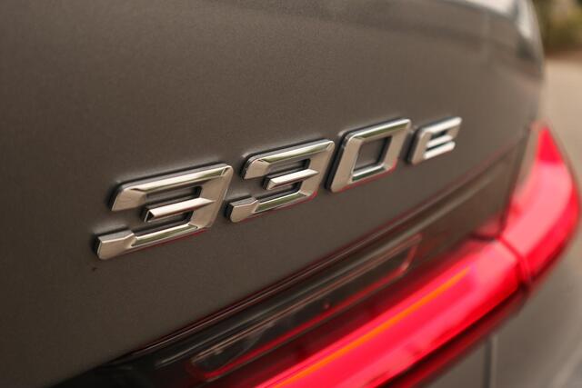 BMW 3-SERIE Sedan 330e | M Sportpakket