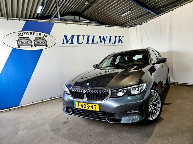 BMW 3-SERIE Touring 318i Executive Edition / Trekhaak / Full LED / NL Auto