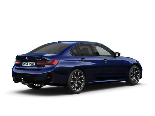 BMW 3-SERIE Sedan | 330e | M Sportpakket Pro | Trekhaak | Innovation Pack | Comfort Pack | Harman Kardon